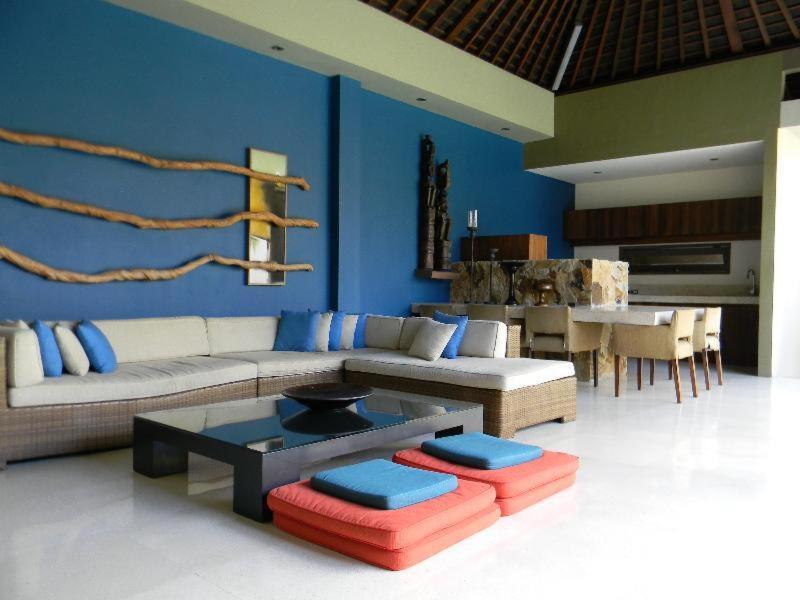 Ahimsa Beach Villa Jimbaran Habitación foto